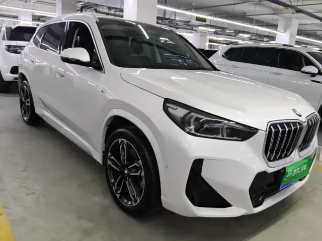 BMW X1 — Фото автомобиля 3