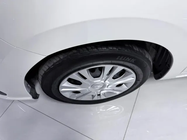 Honda Fit — Фото автомобиля 5