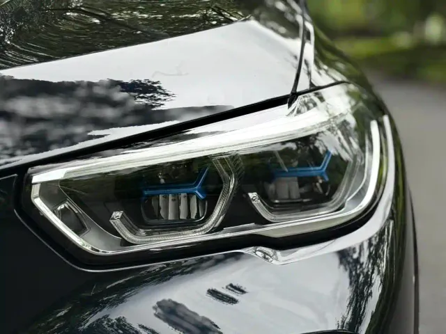 BMW X5 — Фото автомобиля 3