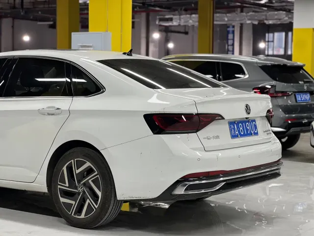 Volkswagen Sagitar — Фото автомобиля 13