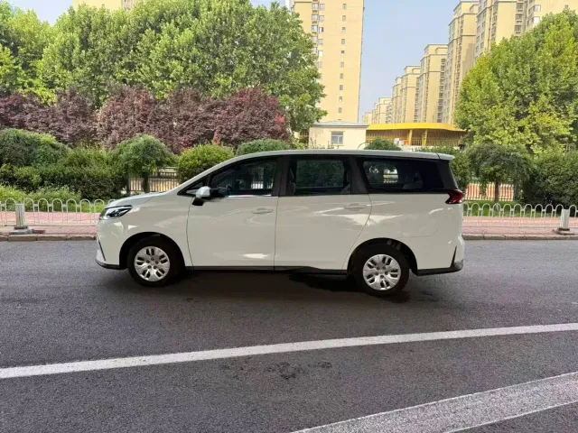Maxus G50 — Фото автомобиля 3