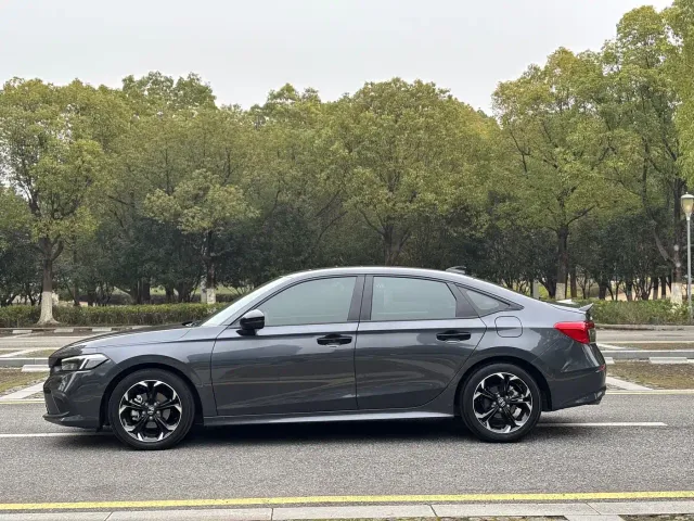 Honda Civic — Фото автомобиля 4