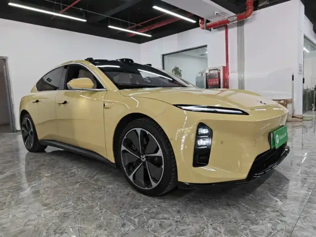 Nio ET5 — Фото автомобиля 3