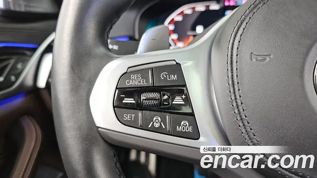 BMW 5 Series G30 — Фото автомобиля 16