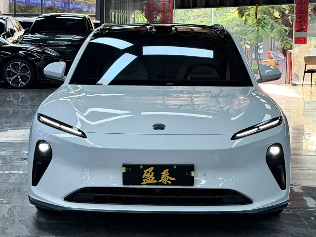 Nio ET5 Touring — Фото автомобиля 2