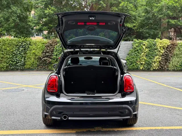MINI Hatch — Фото автомобиля 7