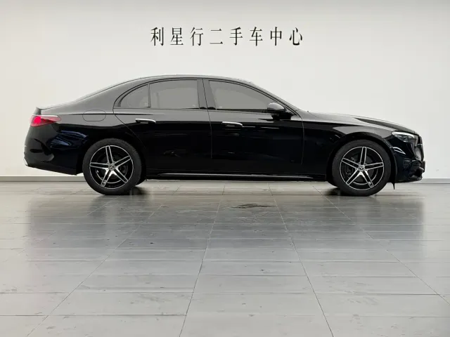 Mercedes-Benz E-Class — Фото автомобиля 7