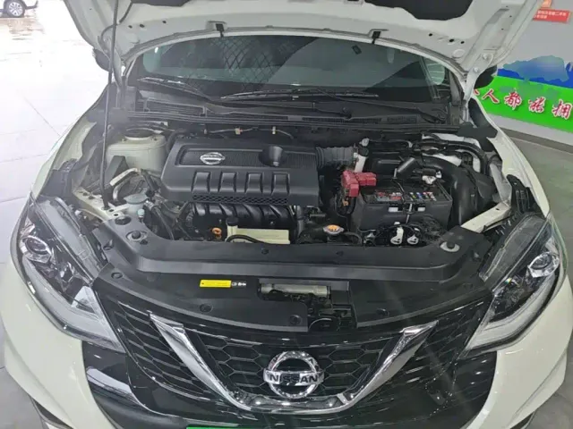 Nissan Tiida — Фото автомобиля 19