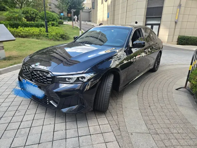 Фотография автомобиля — BMW 3 Series