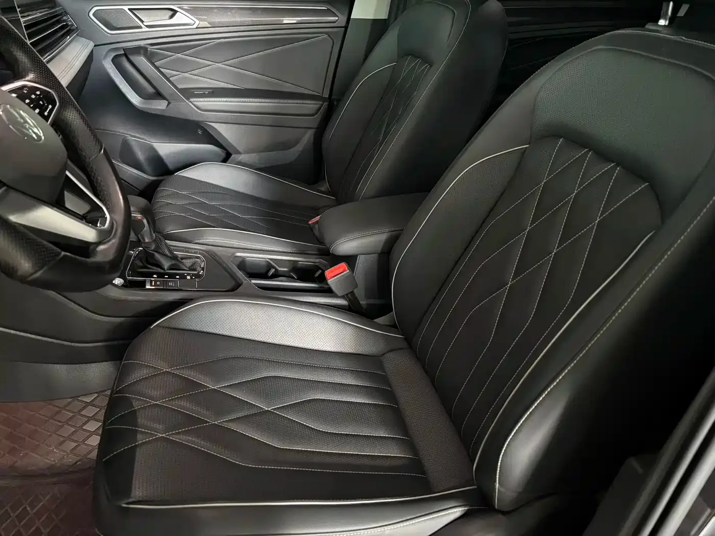 Volkswagen Tiguan L 2023 280TSI 2WD Trend Limited Edition — Фото автомобиля 8