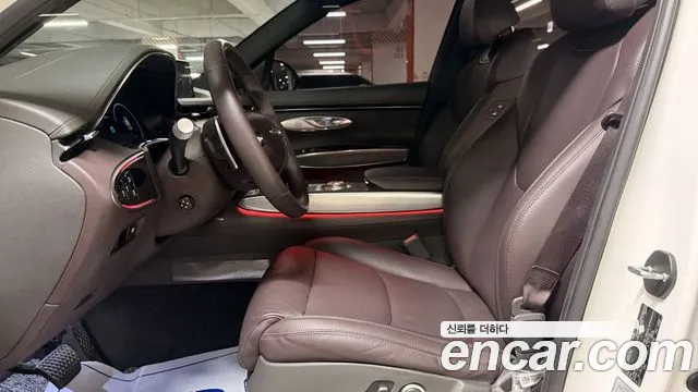 Genesis GV70 — Фото автомобиля 10