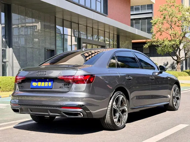 Audi A4L — Фото автомобиля 6