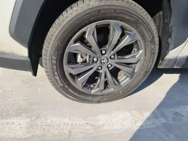 Toyota RAV4 — Фото автомобиля 22