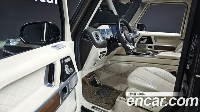 Mercedes-Benz G-Class — Фото автомобиля 10
