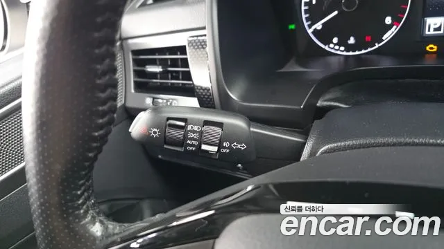 KG_Mobility_Ssangyong Rexton Новый Rexton Sport Khan Дизель 2.2 4WD — Фото автомобиля 16