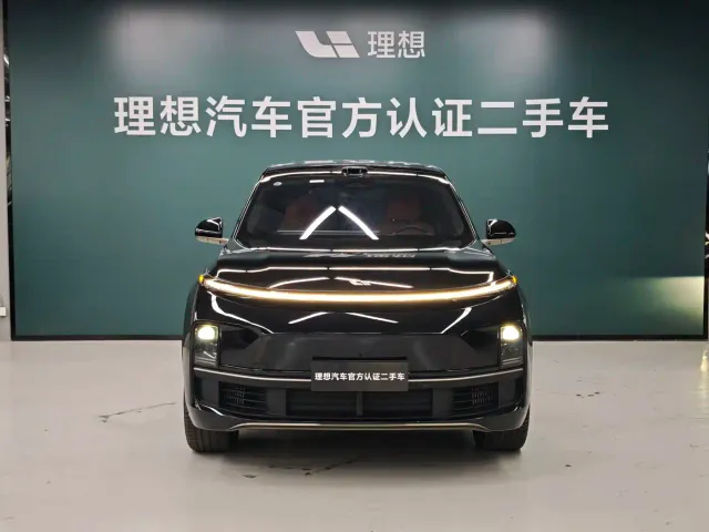 Li Auto L9 — Фото автомобиля 4