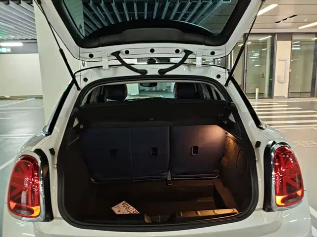 MINI Hatch — Фото автомобиля 18