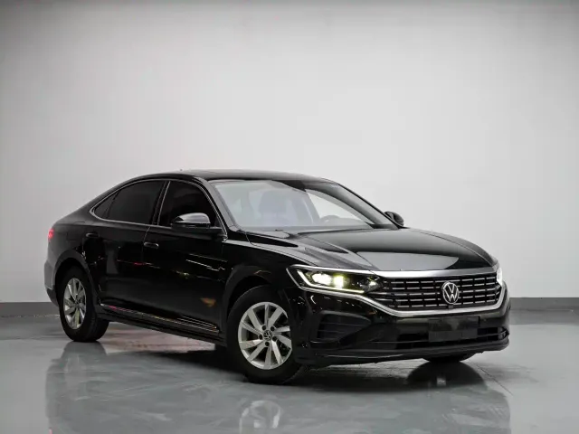 Volkswagen Passat — Фото автомобиля 3