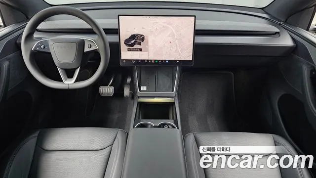 Tesla Model Y — Фото автомобиля 10