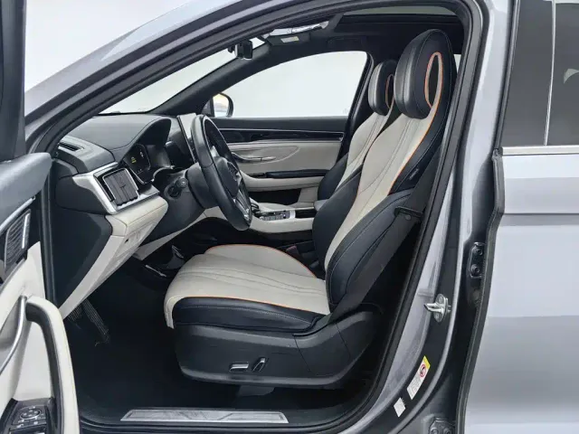 BYD Song PLUS — Фото автомобиля 10