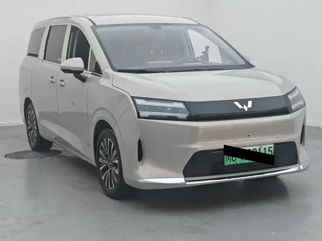 Wuling Starlight 730 — Фото автомобиля 3