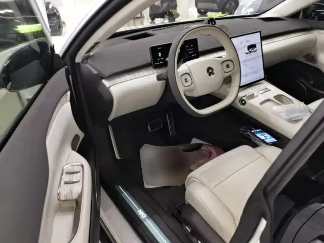 Nio ET7 — Фото автомобиля 11