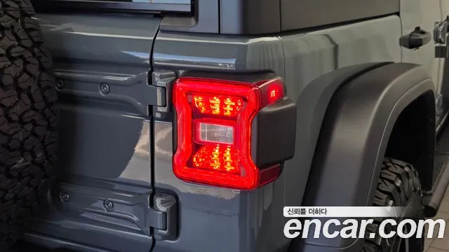 Jeep Wrangler JL — Фото автомобиля 8