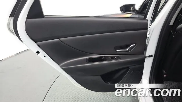 Hyundai Avante — Фото автомобиля 14
