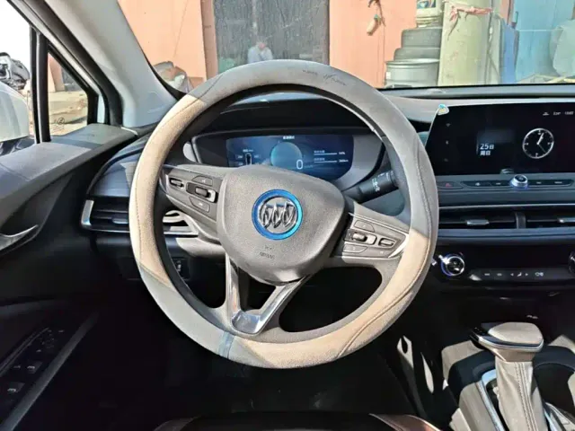 Buick Velite 6 — Фото автомобиля 10