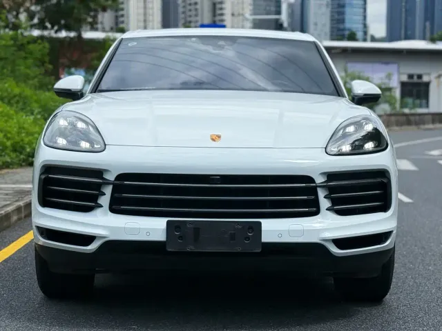Porsche Cayenne — Фото автомобиля 2