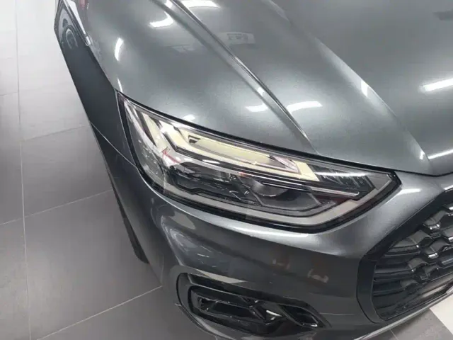 Audi Q5L — Фото автомобиля 12