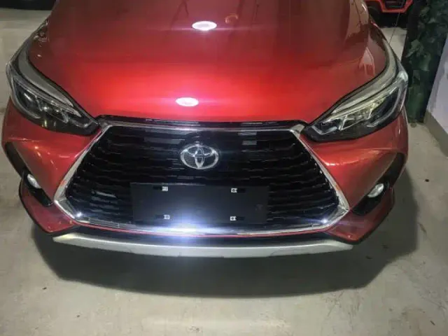 Фотография автомобиля — Toyota YARiS L Zhi Xuan