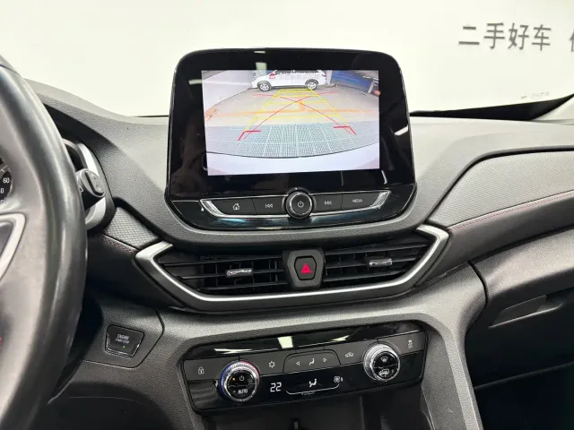Chevrolet Orlando — Фото автомобиля 17