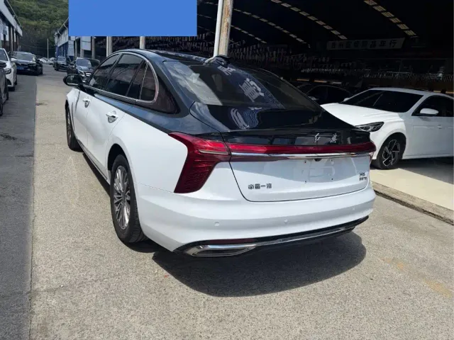 Hongqi H5 — Фото автомобиля 9