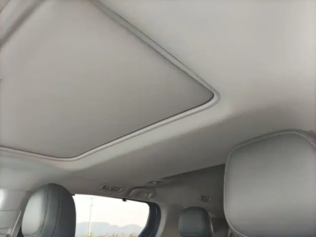 Toyota Sienna — Фото автомобиля 17