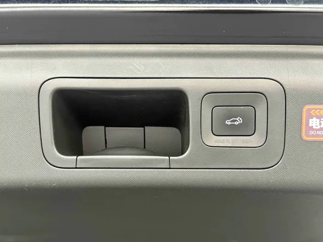 GAC Trumpchi E8 — Фото автомобиля 25