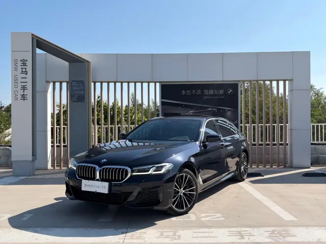 Фотография автомобиля — BMW 5 Series