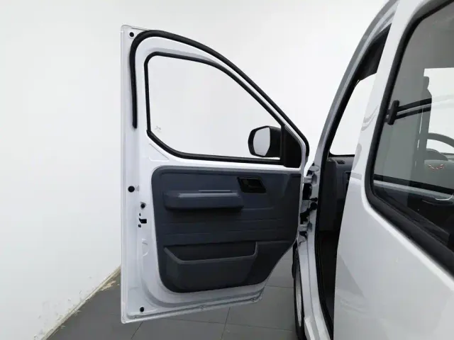 Wuling Yangguang — Фото автомобиля 8