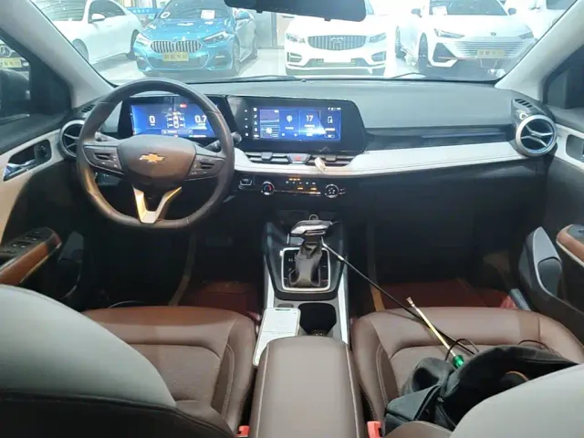 Chevrolet Monza 2023 1.5L Dual-Clutch Enjoyment Edition — Фото автомобиля 5