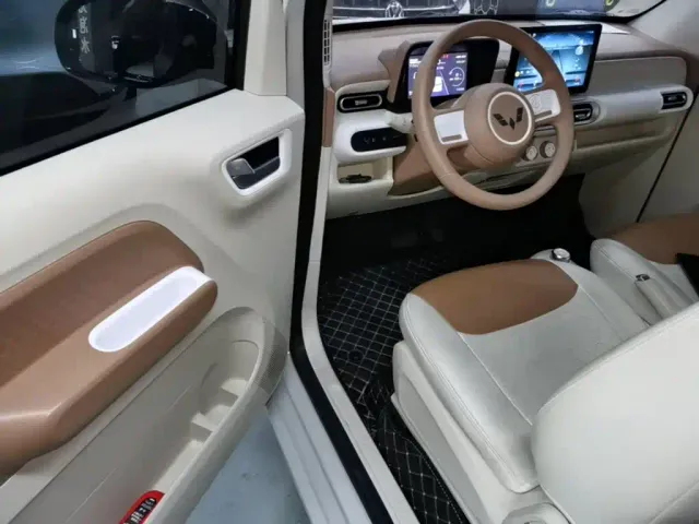 Wuling Hongguang Mini EV — Фото автомобиля 15