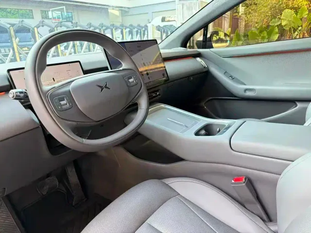 Xpeng P7+ — Фото автомобиля 4