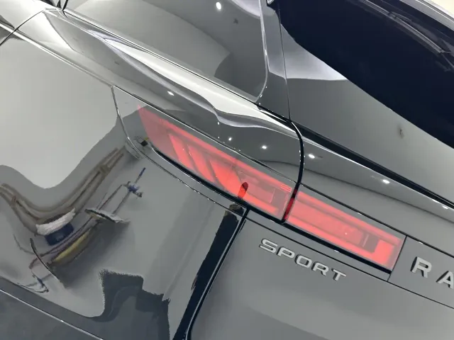 Land Rover Range Rover Sport — Фото автомобиля 17