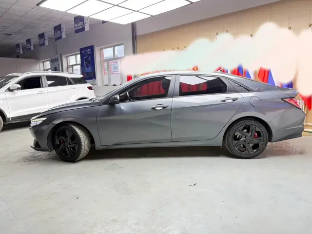 Hyundai Elantra — Фото автомобиля 6