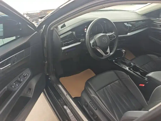 Volkswagen Passat — Фото автомобиля 15