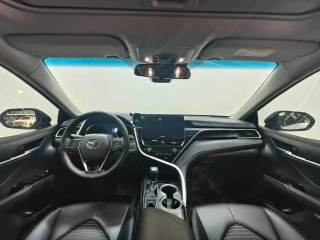 Toyota Camry — Фото автомобиля 14