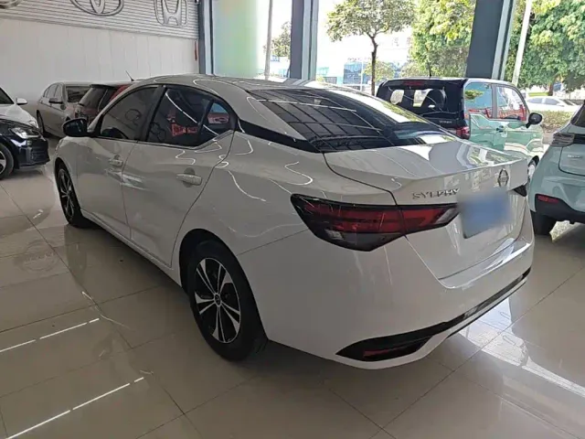Nissan Sylphy — Фото автомобиля 4