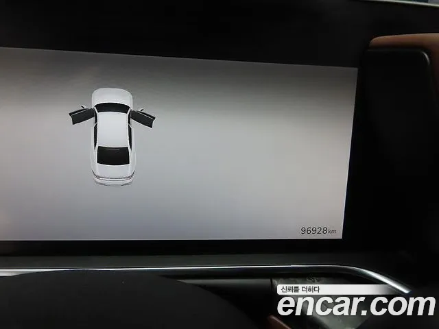Genesis G90 Бензин 3.5 Turbo e-S/C AWD LWB — Фото автомобиля 6