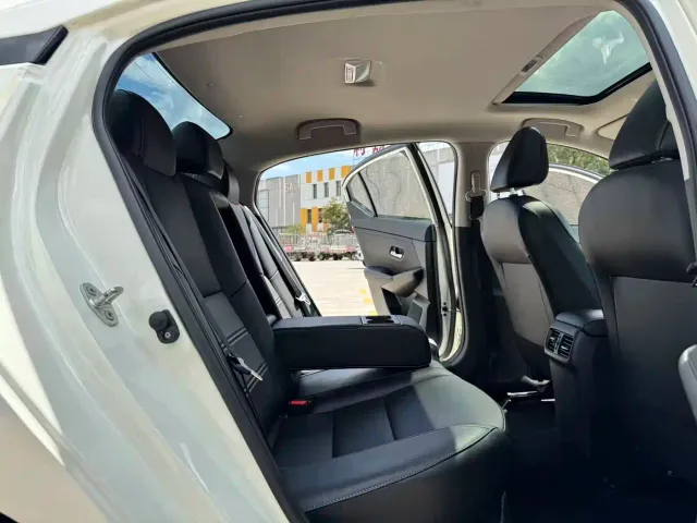 Nissan Sylphy — Фото автомобиля 22