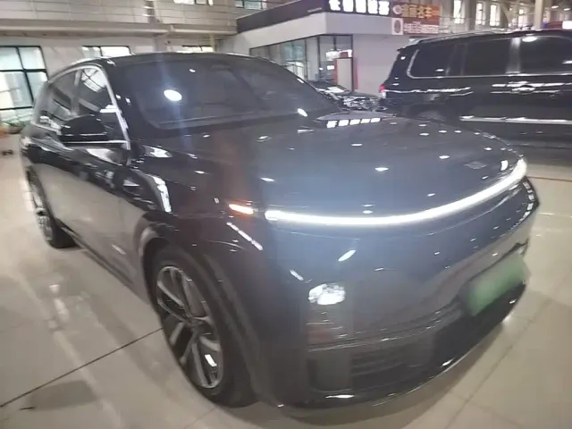 Li Auto L7 — Фото автомобиля 3