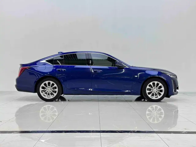 Cadillac CT5 — Фото автомобиля 6